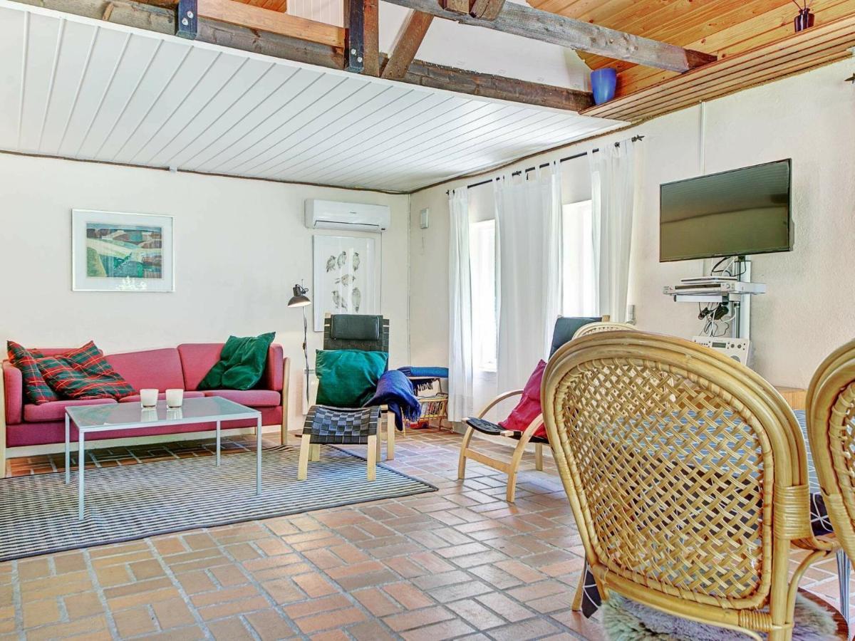 6 Person Holiday Home In Aakirkeby Room photo
