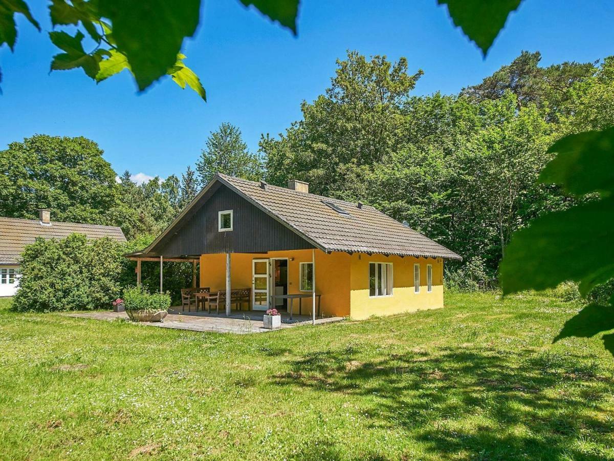 6 Person Holiday Home In Aakirkeby Exterior photo